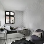 Aparthotel Sweet 3*