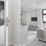 Sweet Aparthotel 3*