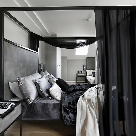 Sweet Aparthotel 4*