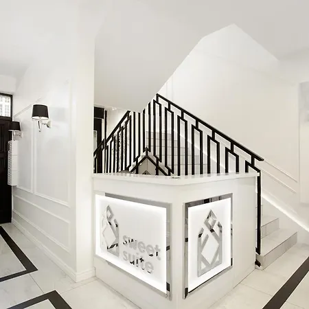 Sweet Aparthotel 4*